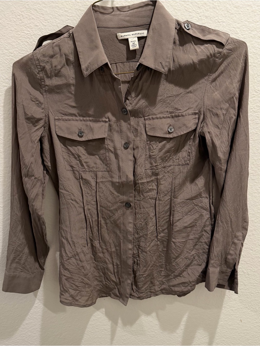 Banana Republic Men's Button-Down Shirt in Taupe Gray